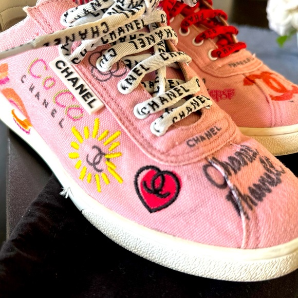 🔥🔥🔥🔥Authentic Chanel Pharrell Graffiti Sneakers🔥🔥🔥🔥Limited Edition🤩😍 - Picture 10 of 12